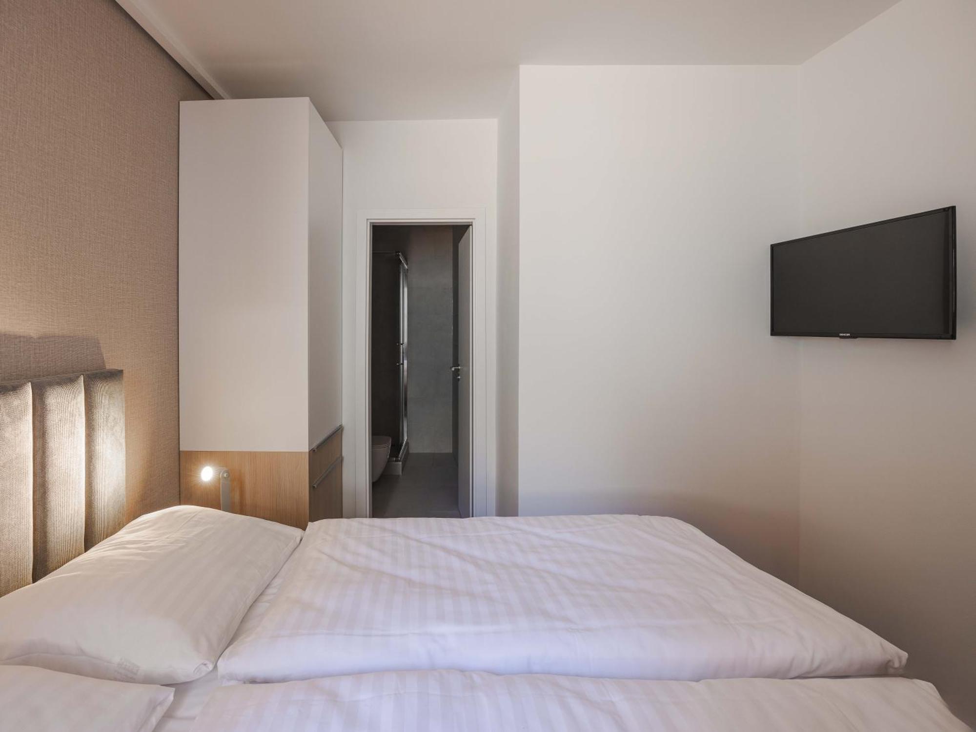Hotel Taxis Bratislava - New Rooms Eksteriør billede